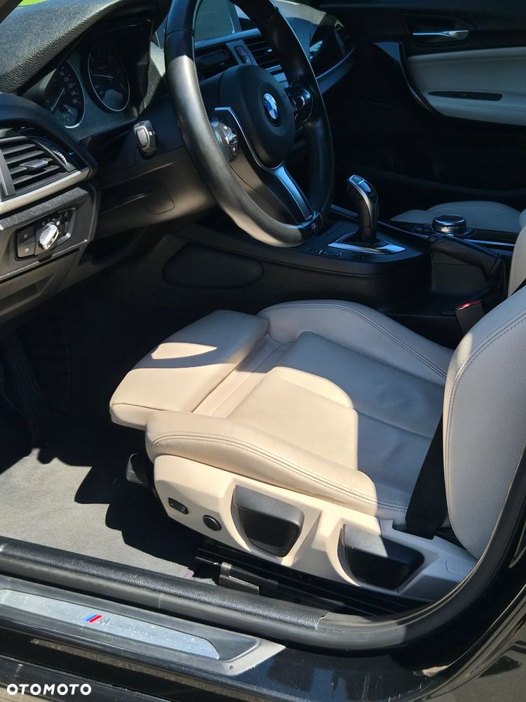 BMW Seria 1 120d M Sport - 8