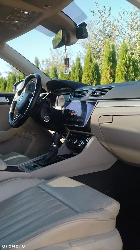Skoda Superb 2.0 TDI 4x4 L&K DSG - 13