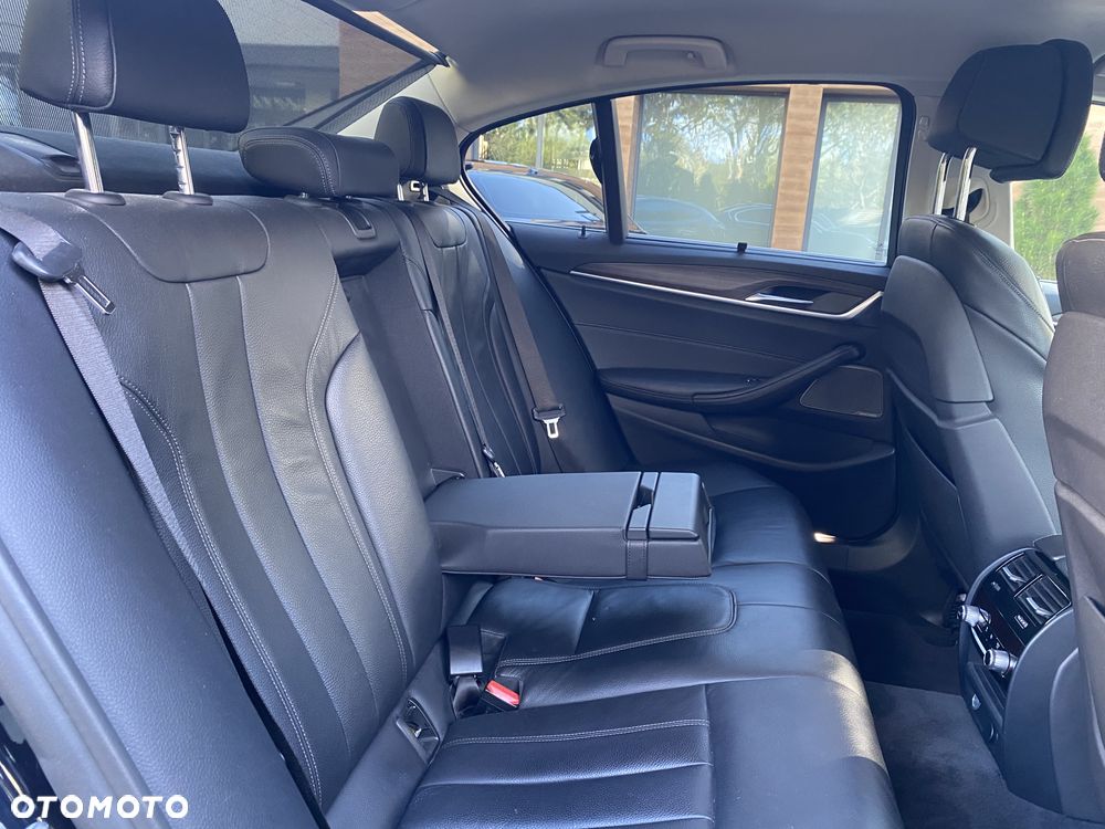 BMW Seria 5 520d xDrive Sport Line sport - 18