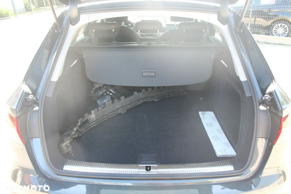 Audi A4 Avant - 13
