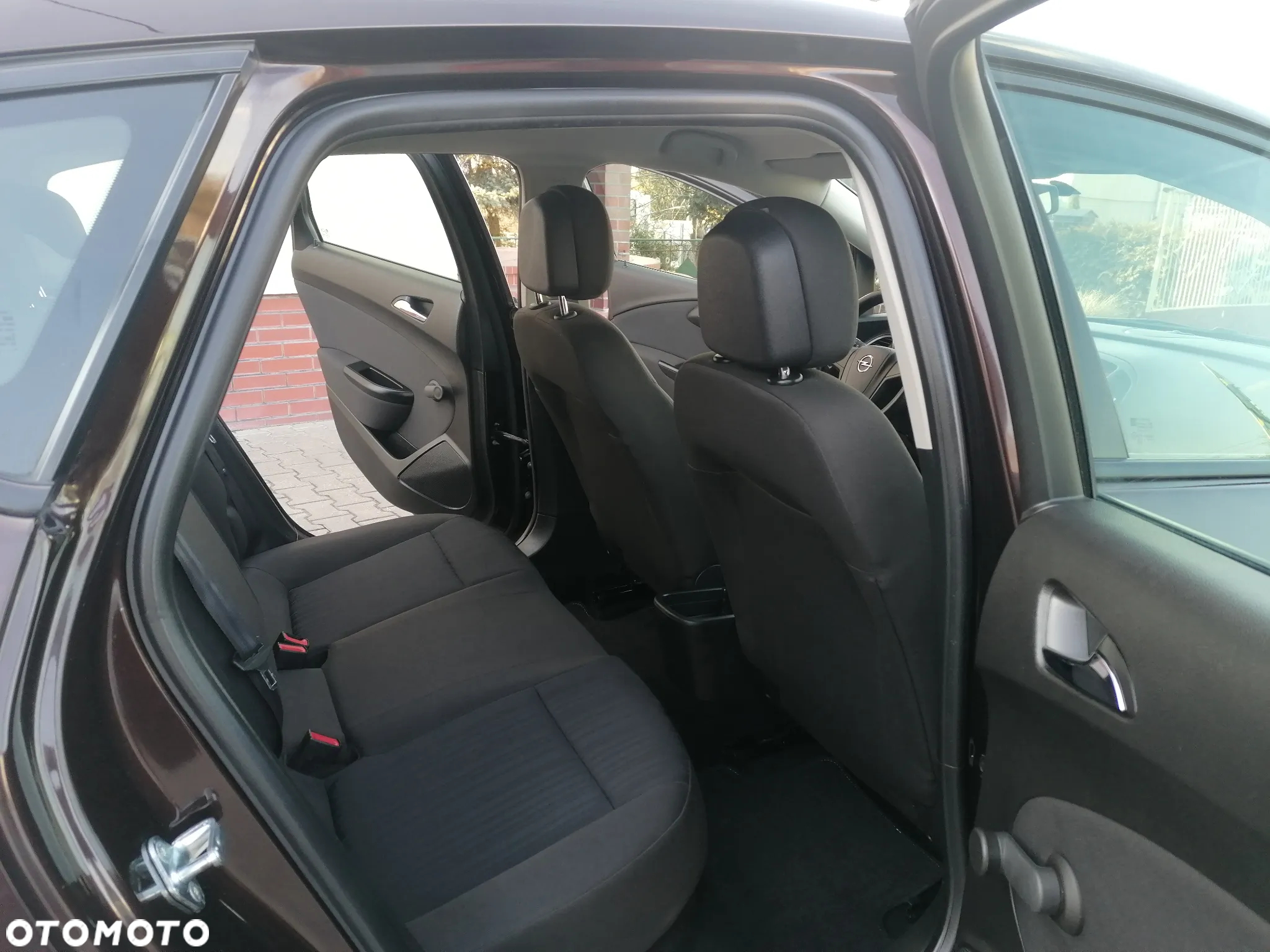 Opel Astra - 16