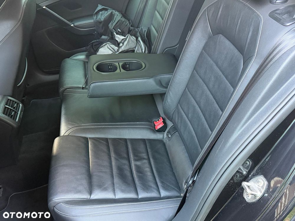Volkswagen Golf - 18