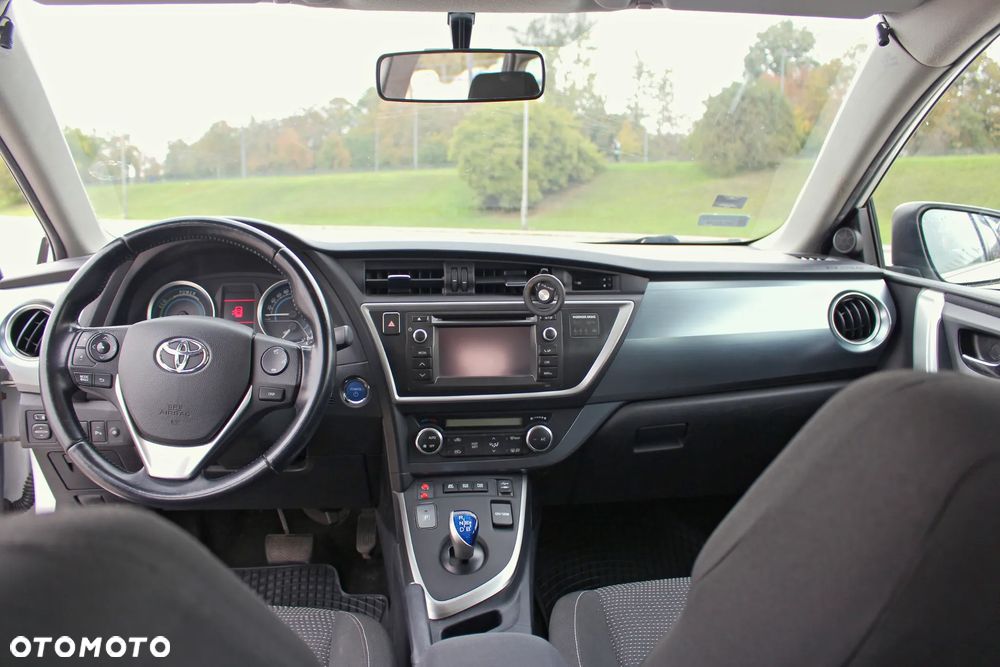 Toyota Auris 1.8 HSD Luna - 17