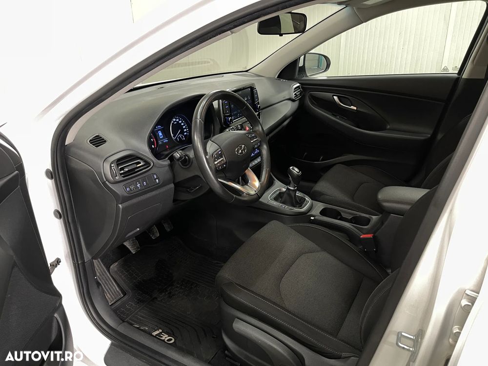 Hyundai i30 1.5 110CP M/T Highway - 5