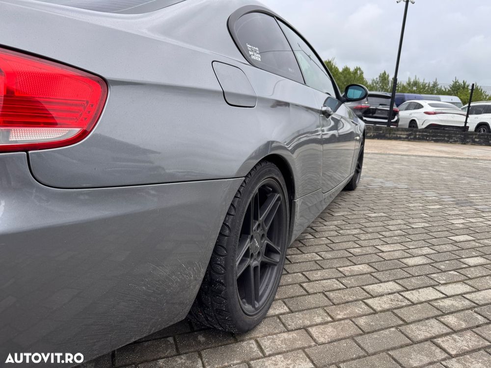 BMW Seria 3 320d Aut. - 8