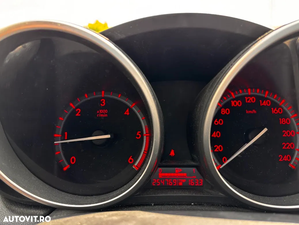 Mazda 3 - 10