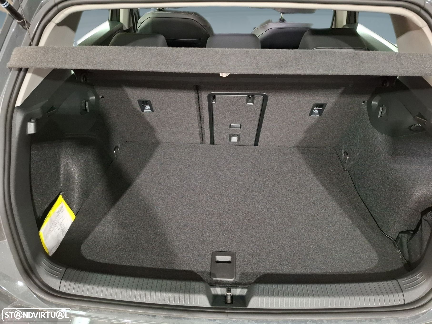 VW Golf 1.5 TSI e-Hybrid Style DSG Versão Fiscal - 24
