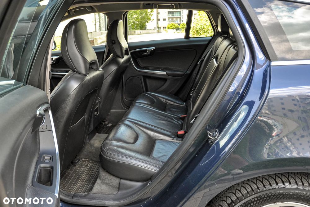 Volvo V60 - 8
