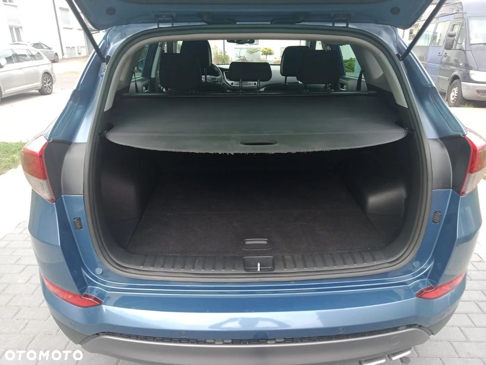 Hyundai Tucson 2.0 CRDi 4WD Advantage - 29