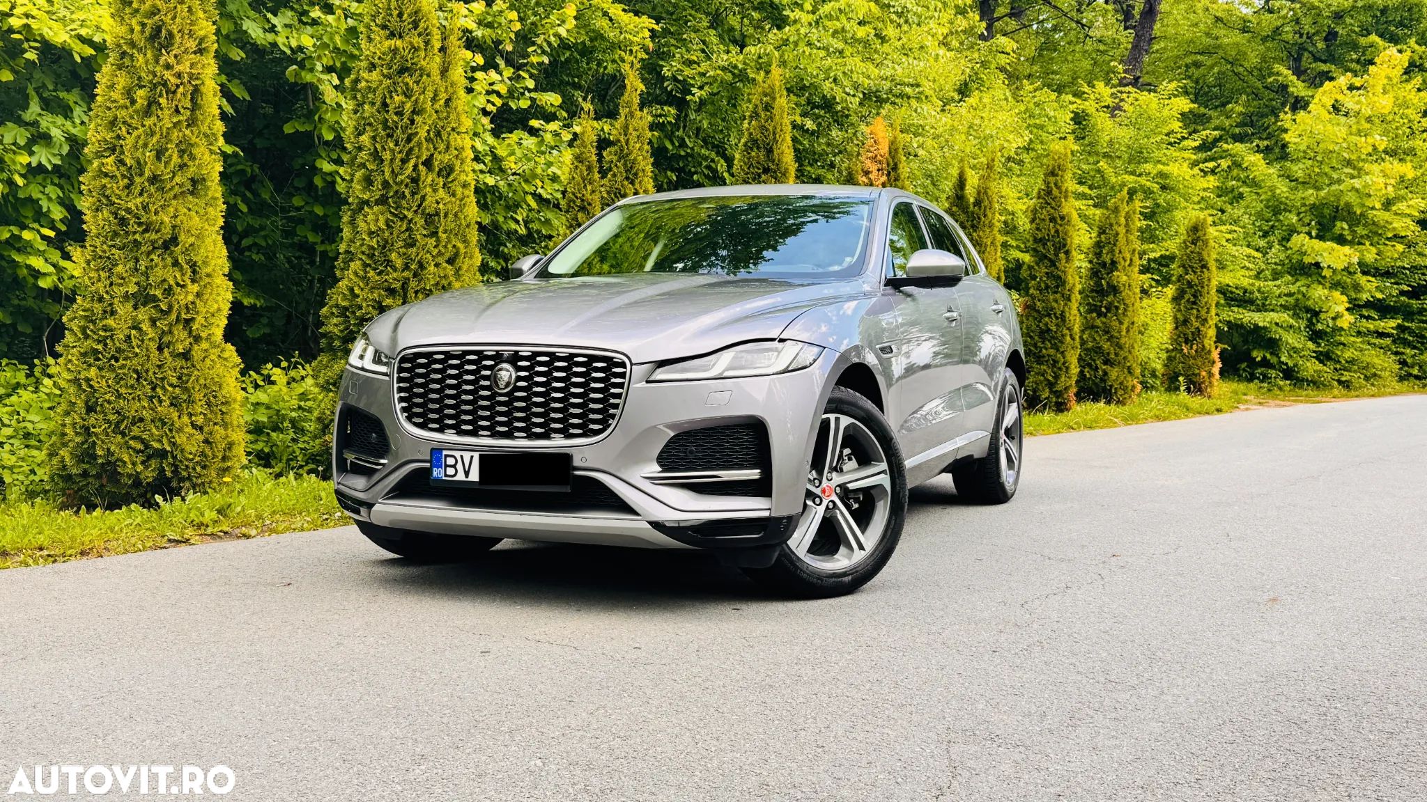 Jaguar F-Pace - 1