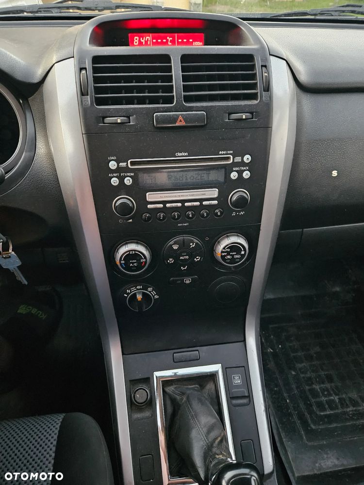 Suzuki Grand Vitara 1.6 - 10