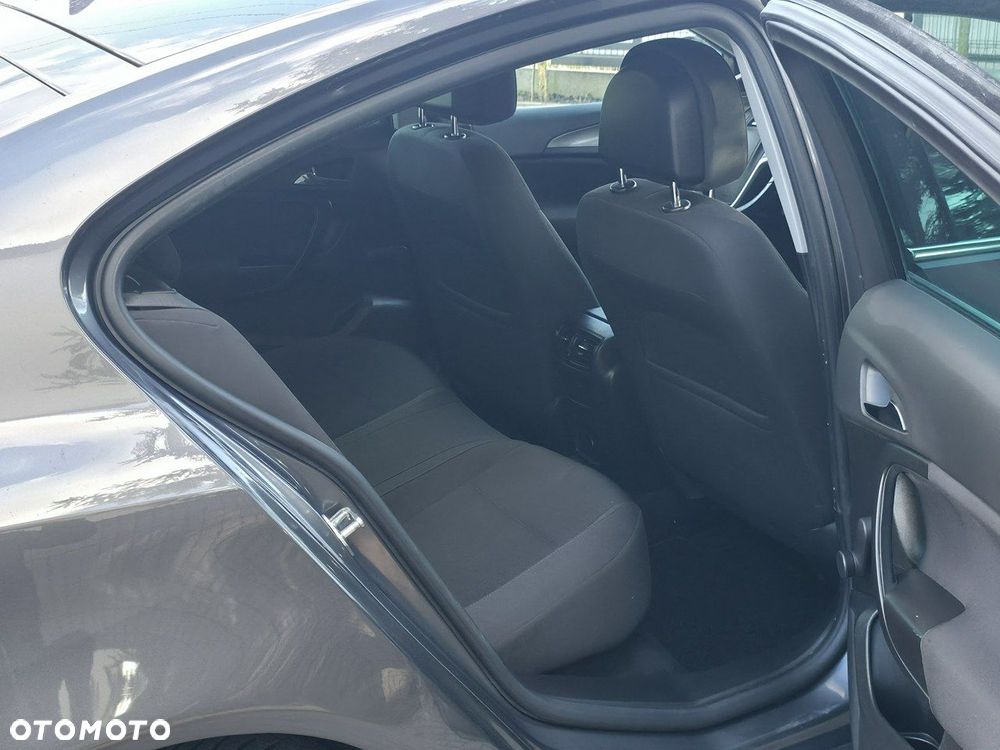 Opel Insignia - 9