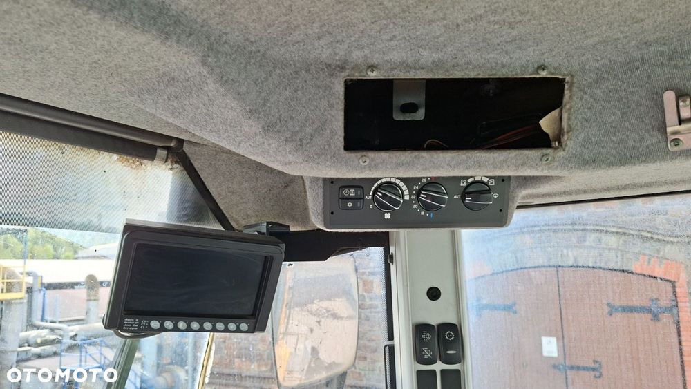 Volvo L 70 H 4X4 - 26