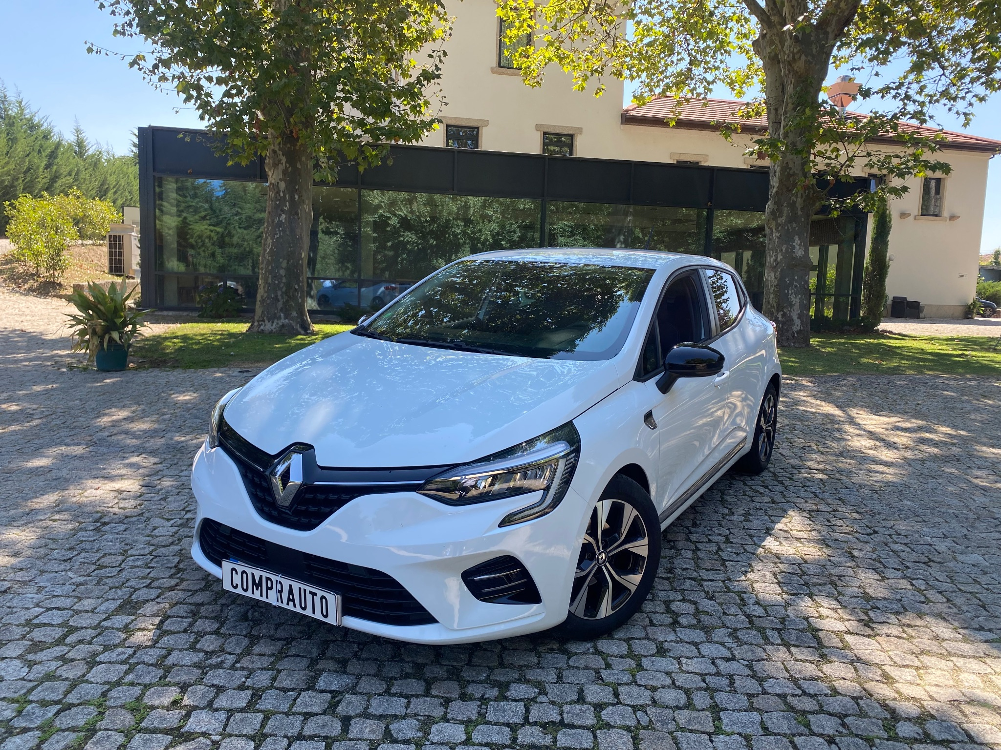 Renault Clio 1.0 TCe Limited Bi-Fuel - 3