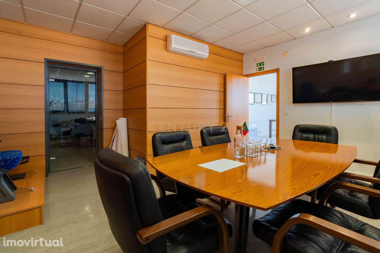 Armazém Funcional com Área Administrativa,  Zona Industrial da Moita - Grande imagem: 3/30