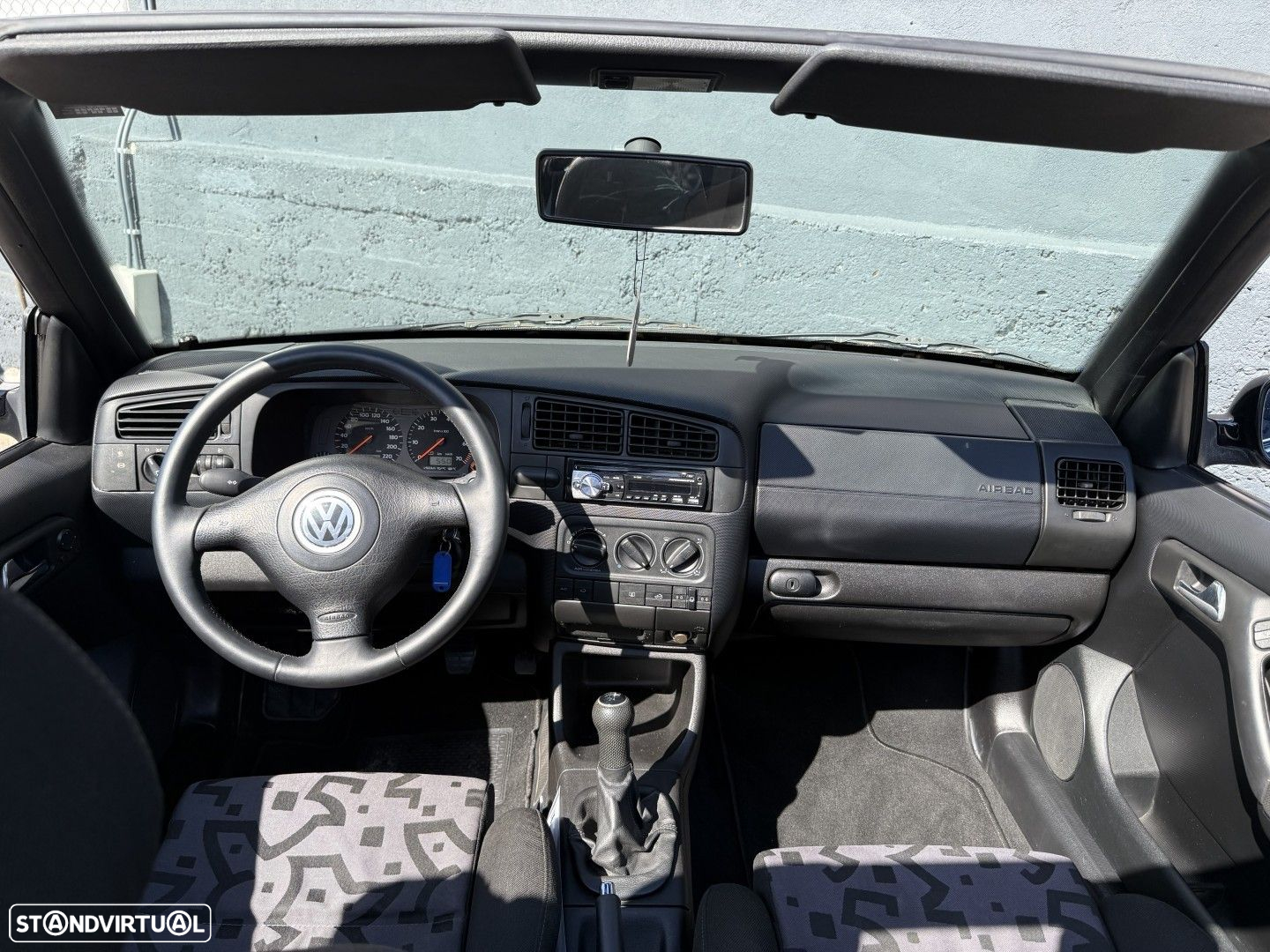 VW Golf Cabriolet 1.6 Highline - 9
