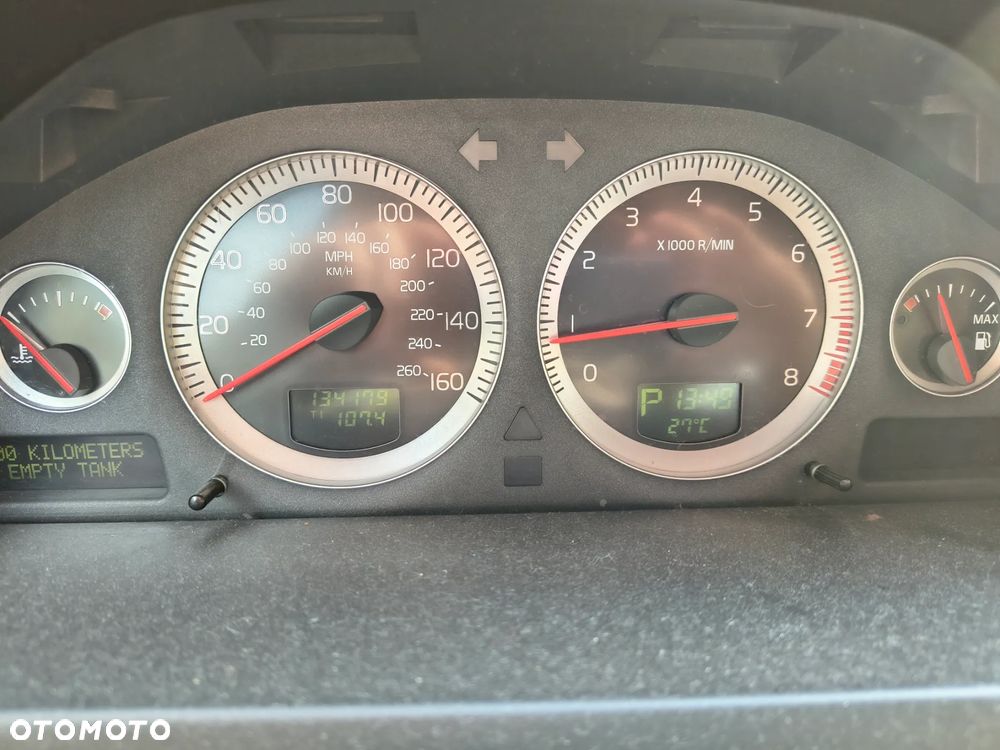 Volvo XC 90 4.4 V8 Summum - 5