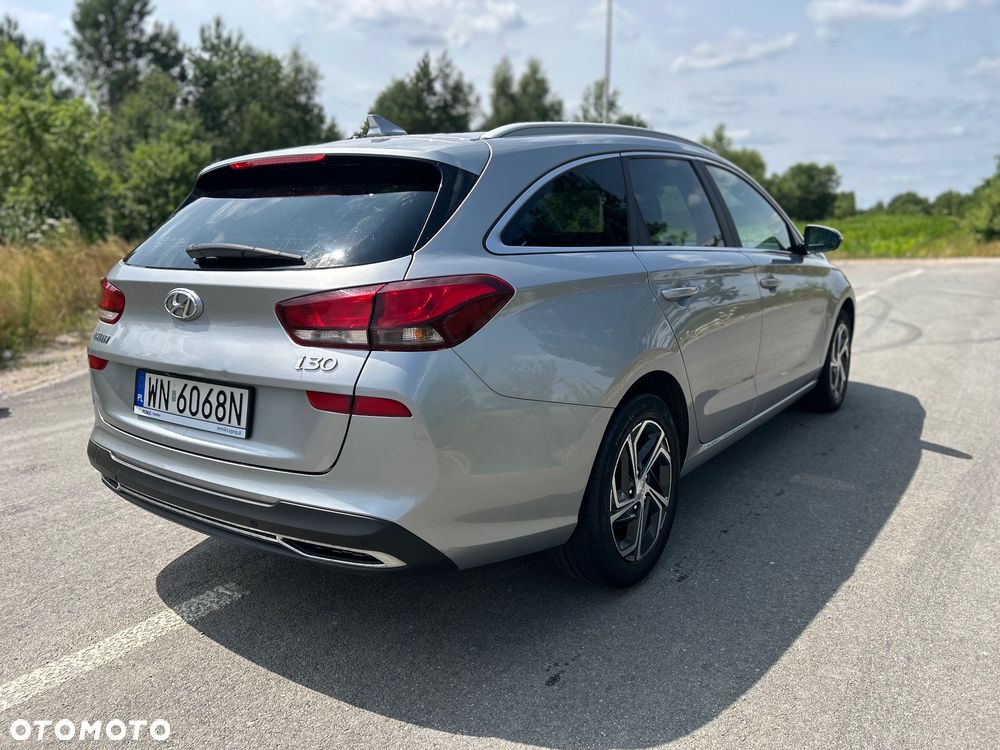 Hyundai i30 1.6 D Comfort - 9