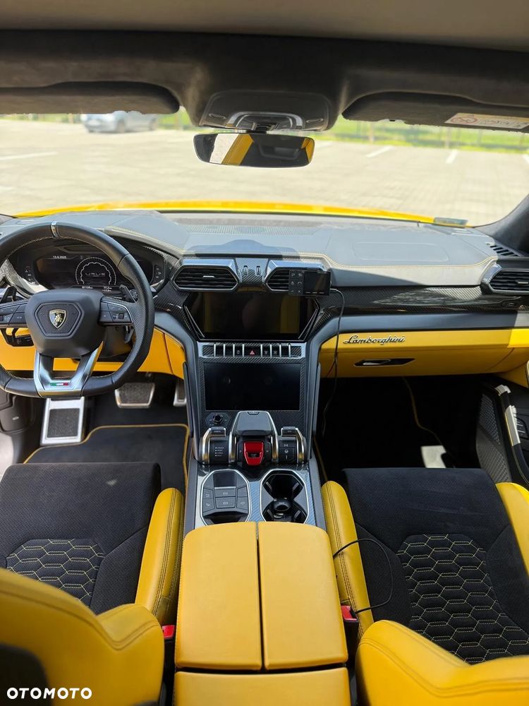 Lamborghini Urus - 15