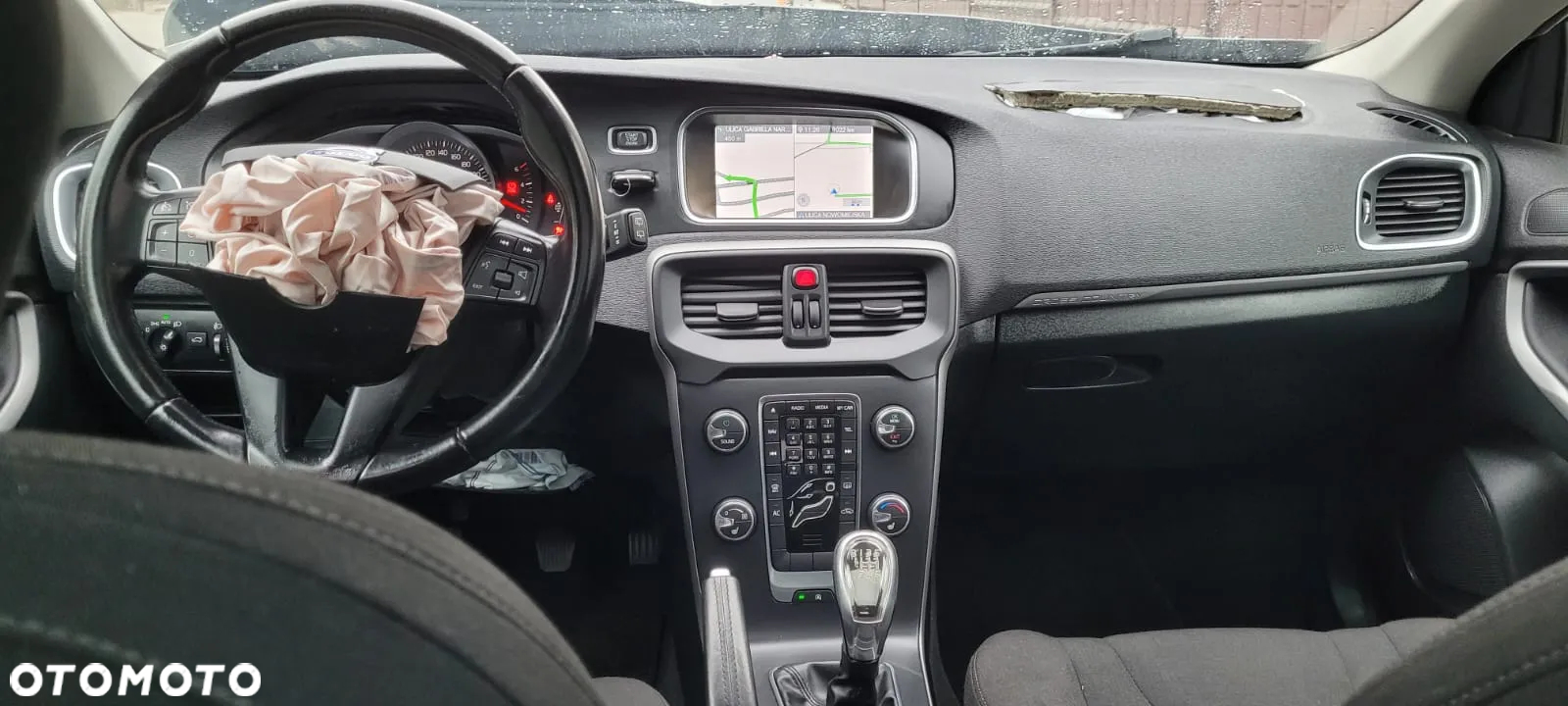 Volvo V40 Cross Country D2 Momentum - 15
