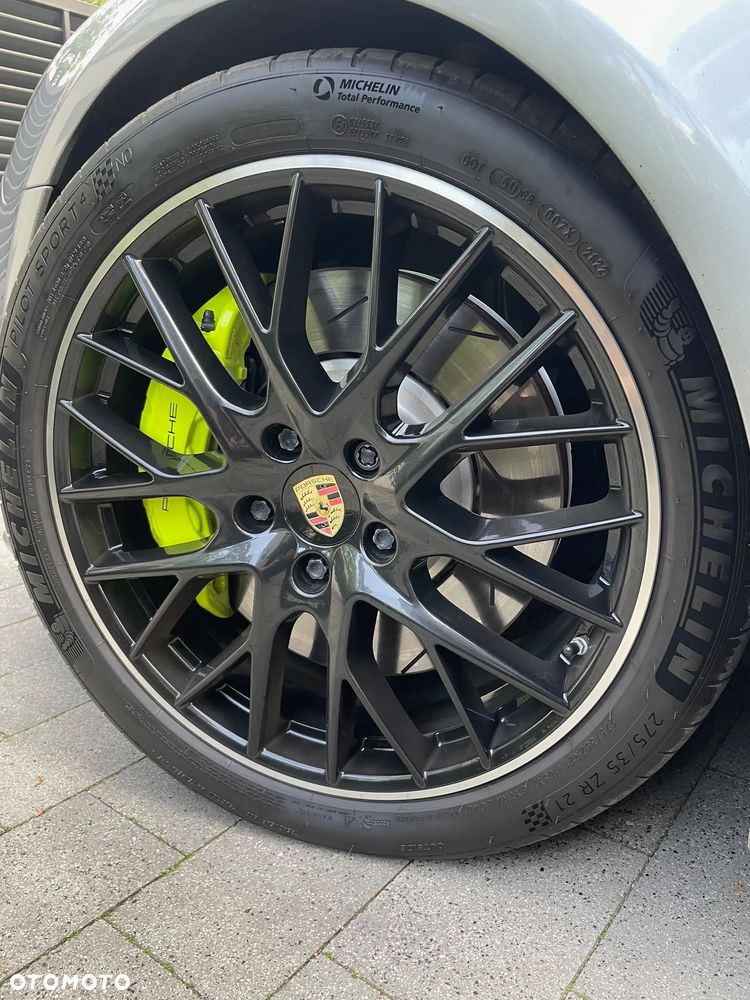 Porsche Panamera 4S E-Hybrid - 11