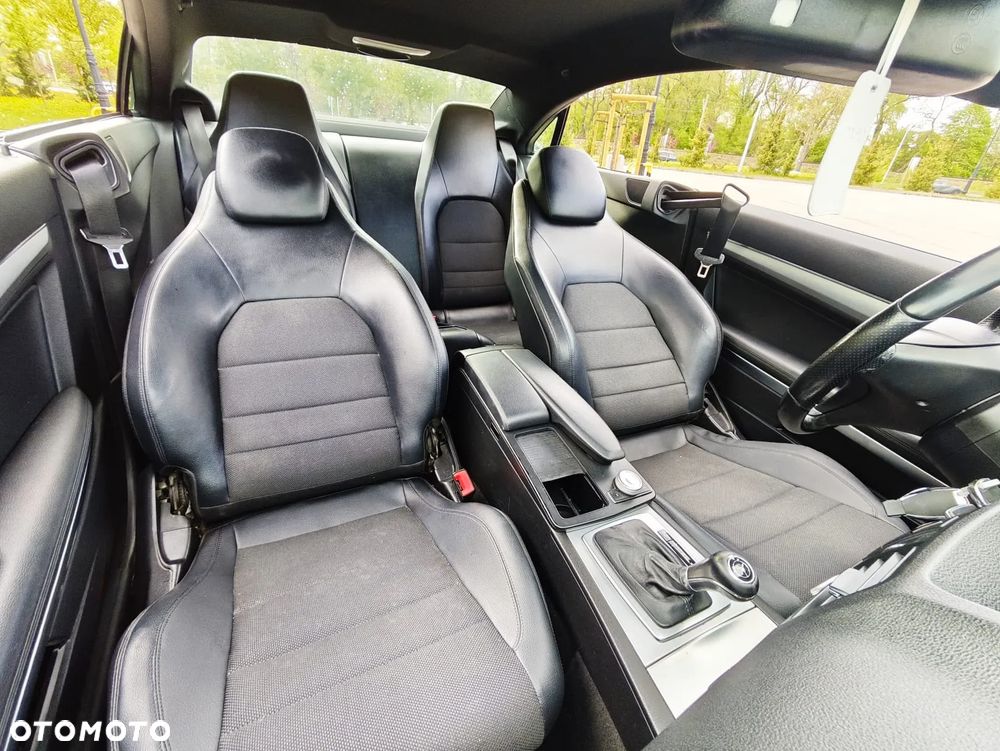 Mercedes-Benz Klasa E 220 CDI DPF BlueEFFICIENCY 7G-TRONIC Avantgarde - 28