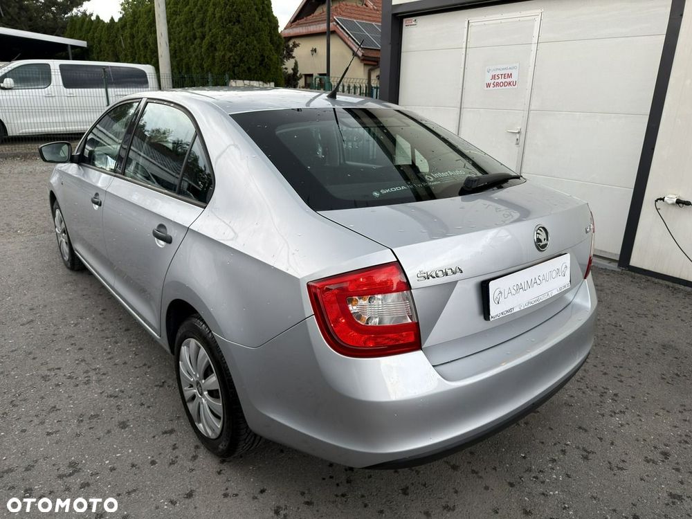 Skoda RAPID - 7