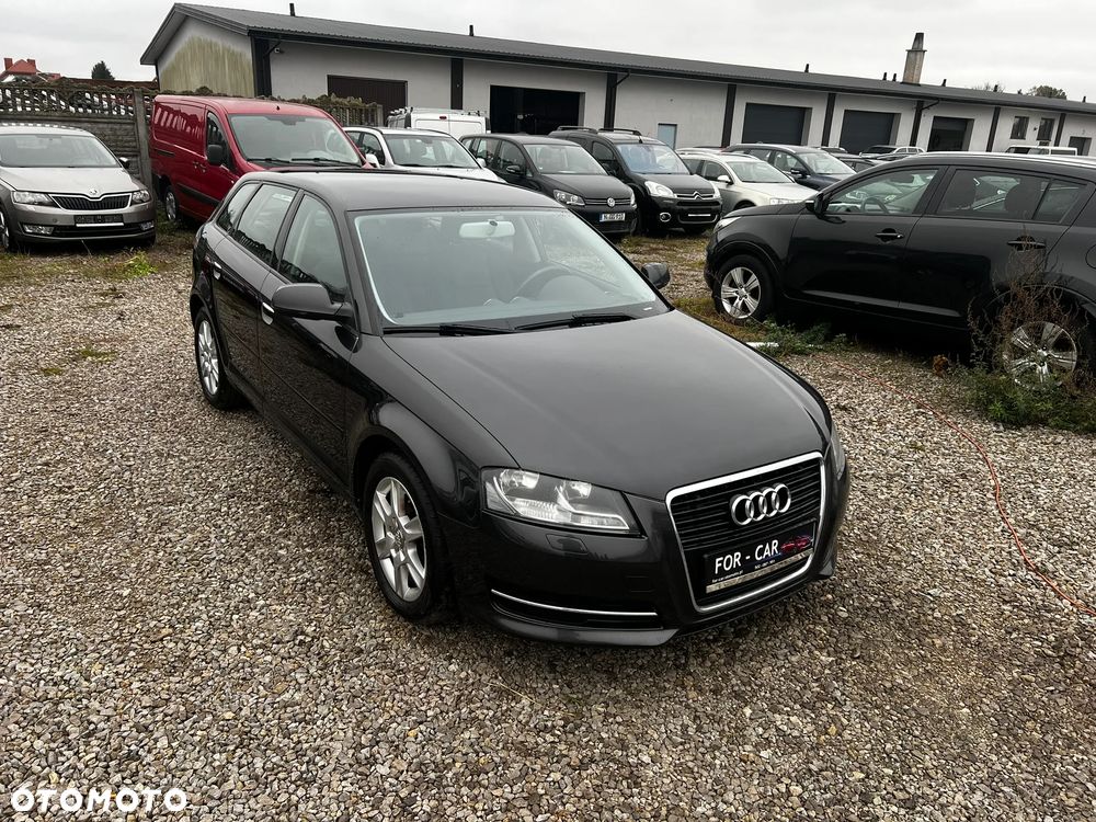 Audi A3 Sportback - 2