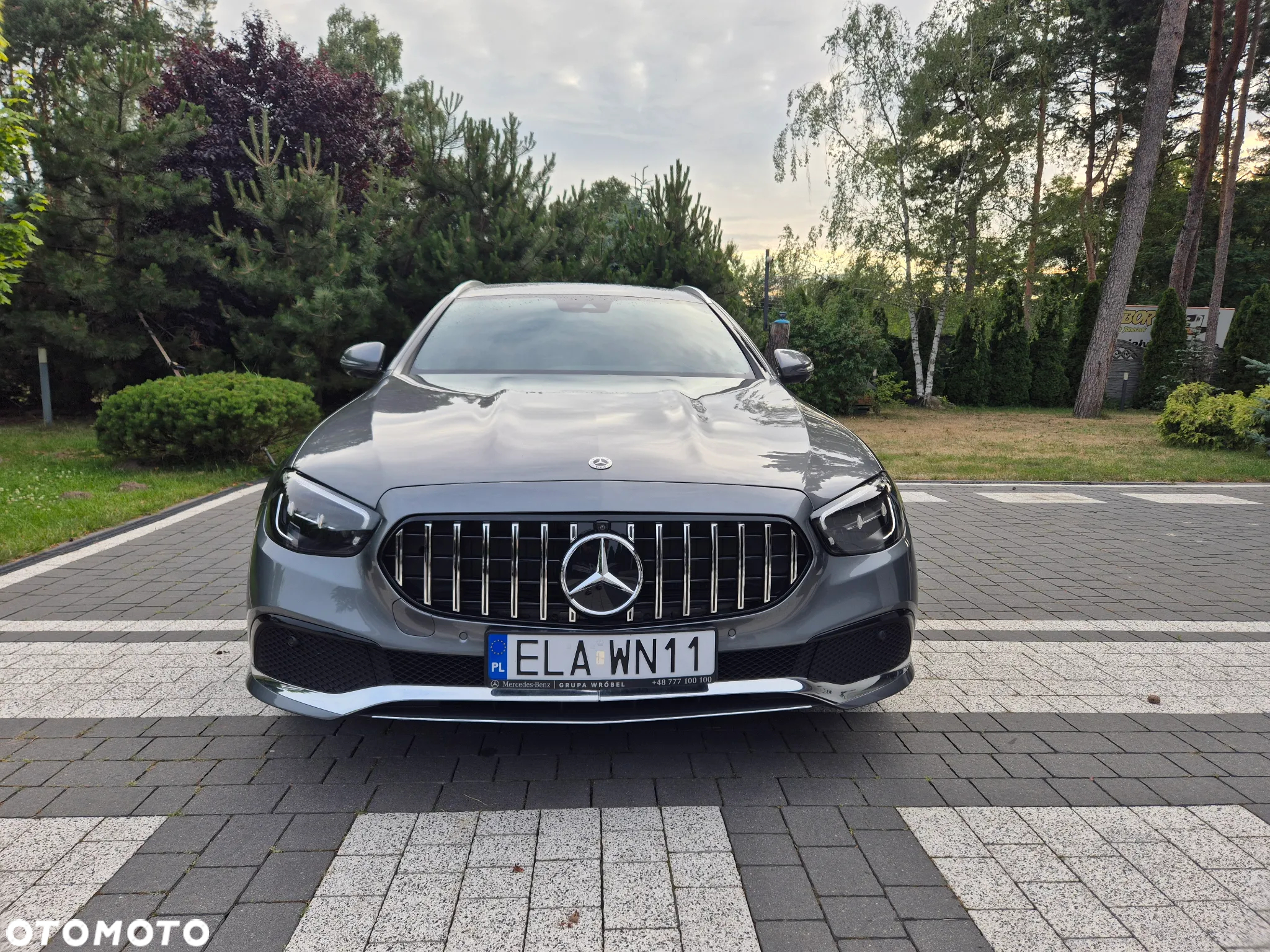 Mercedes-Benz Klasa E 220 d 4-Matic Exclusive - 4