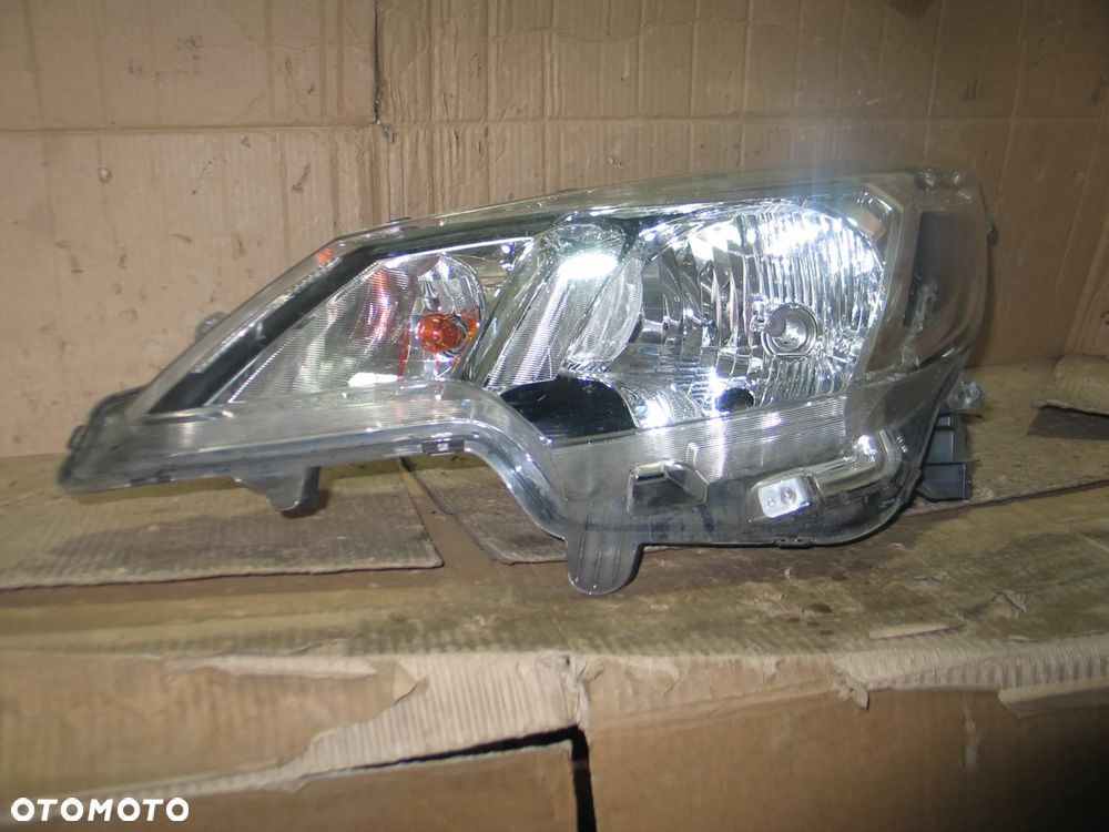 Lampa lewy przod mitsubishi space star spacestar 2 II lift 19-24r. europa - 2