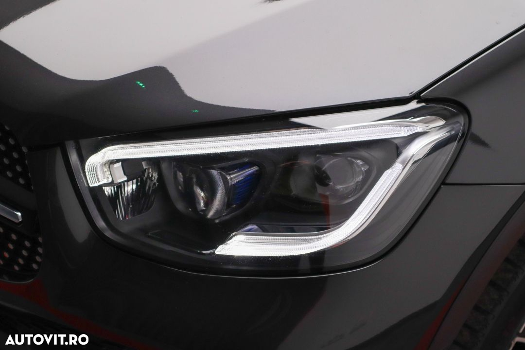 Mercedes-Benz GLC 300 e 4Matic 9G-TRONIC AMG Line Plus - 12