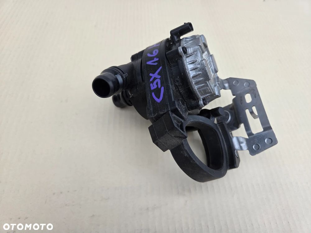 Pompa obiegu wody Citroen C5X 1.6 Hybryda  9818812580 - 2