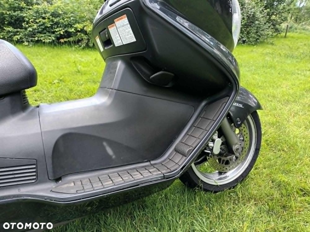 Suzuki Burgman - 5