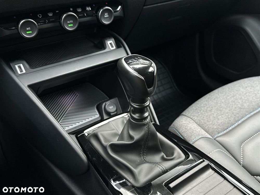 Citroën C4 1.5 BlueHDi Shine S&S - 22