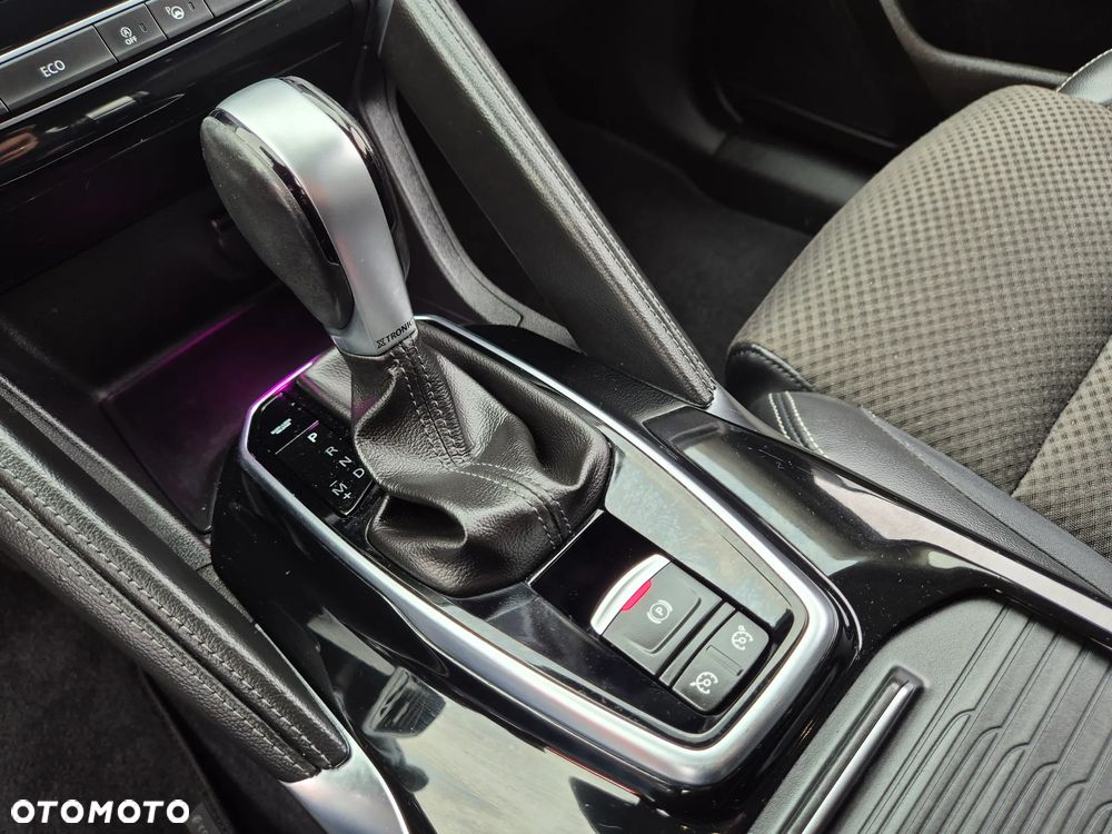 Renault Koleos ENERGY dCi 175 X-tronic 4WD LIMITED - 36