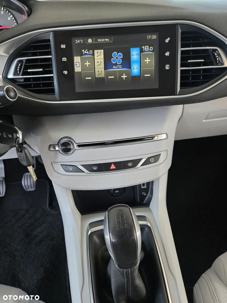 Peugeot 308 - 6