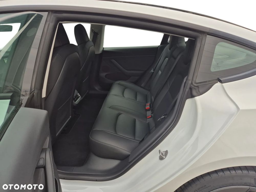 Tesla Model 3 Long Range RWD - 12