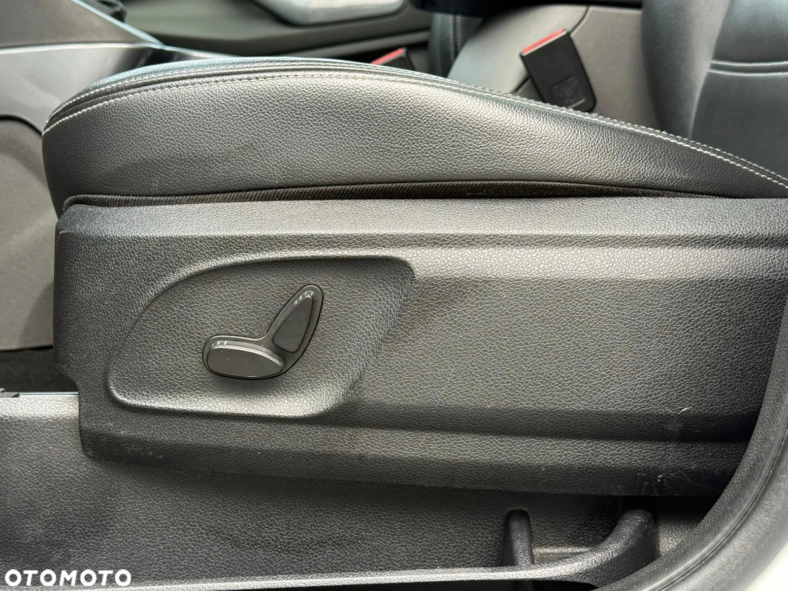 Ford Kuga 2.0 TDCi 4WD Titanium - 14