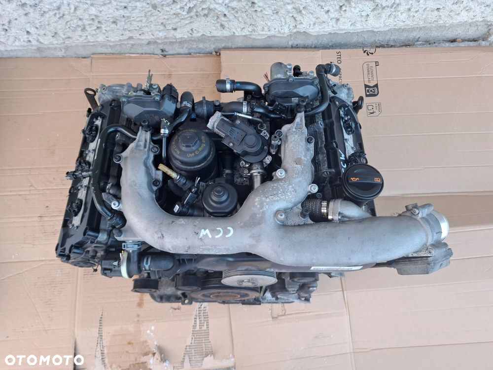SILNIK 3.0 TDI CCW V6 AUDI A5 8T A4 B8 Q5 8R - 1