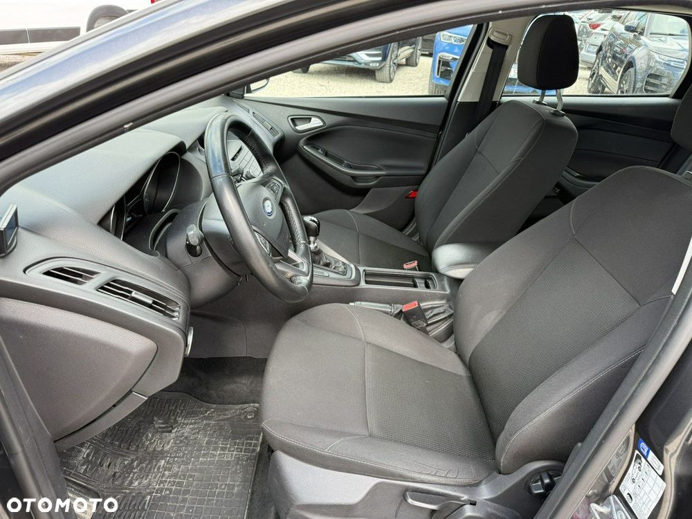 Ford Focus - 16