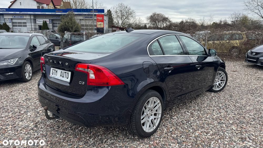 Volvo S60 D3 Geartronic Momentum - 17