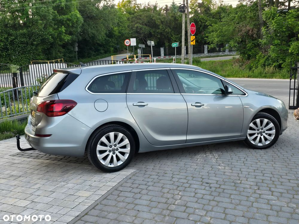 Opel Astra 1.4 Turbo Cosmo - 12