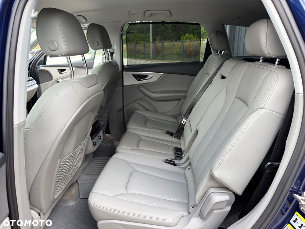 Audi Q7 - 12