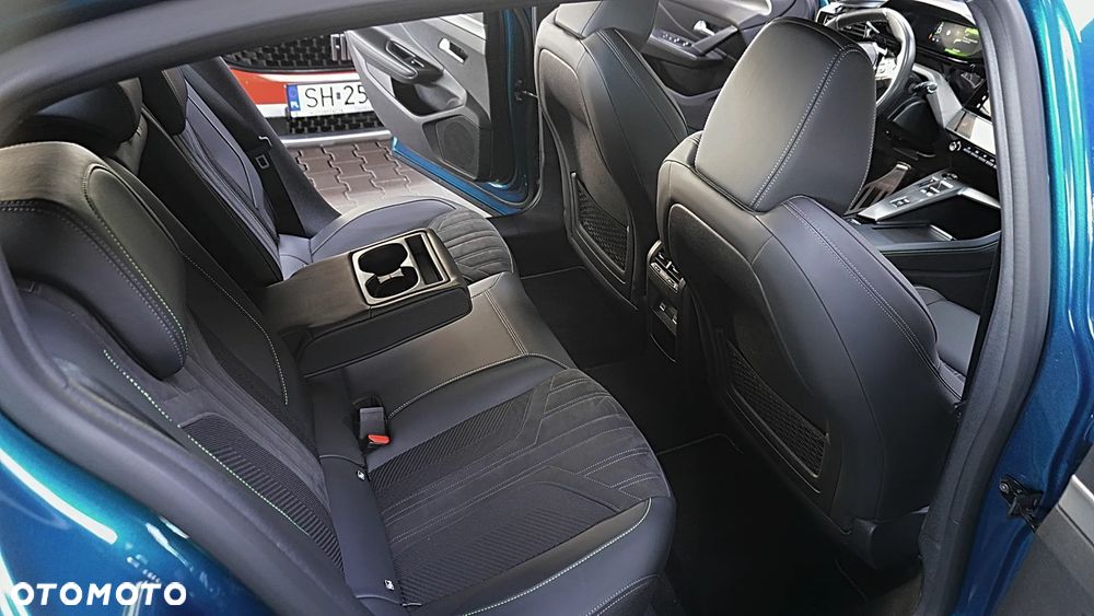 Peugeot 408 1.2 PureTech GT S&S EAT8 - 19