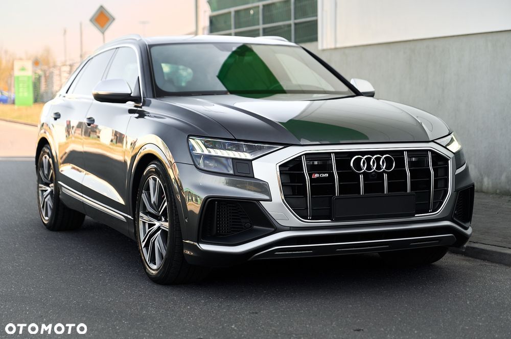 Audi SQ8 - 17