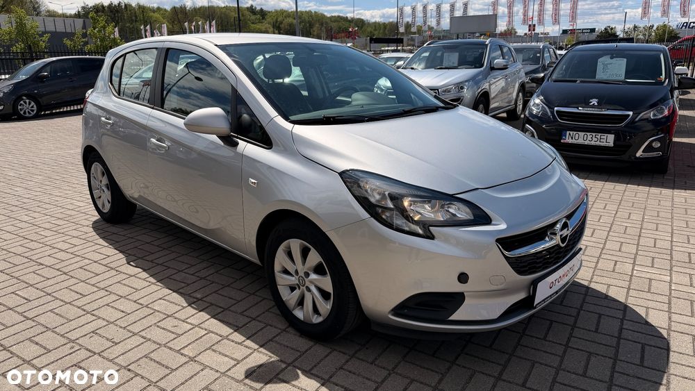 Opel Corsa 1.4 16V Cosmo - 4