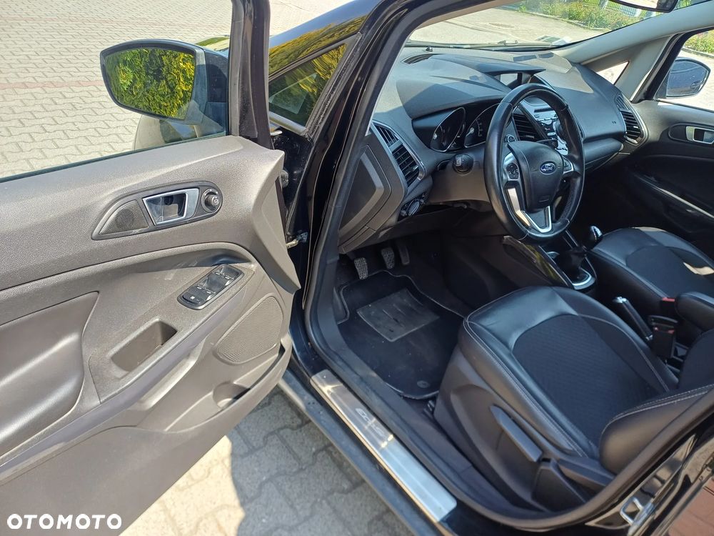 Ford EcoSport - 12