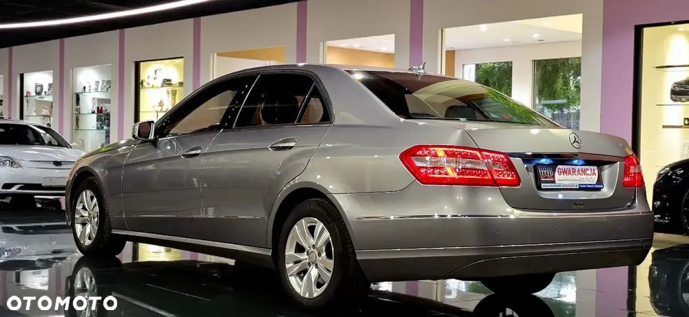 Mercedes-Benz Klasa E 300 BlueTec Hybrid Elegance - 3