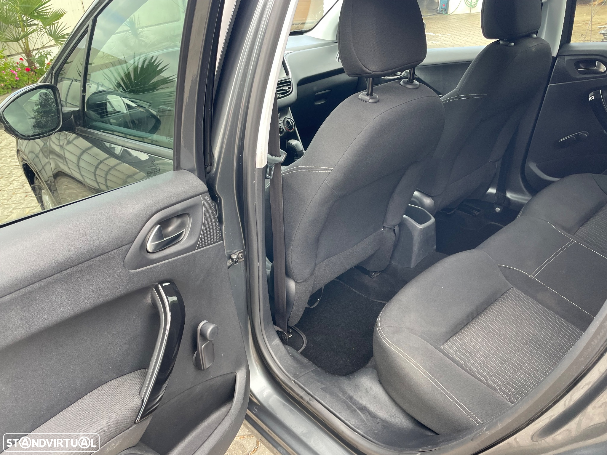 Peugeot 208 1.2 VTi Active - 16