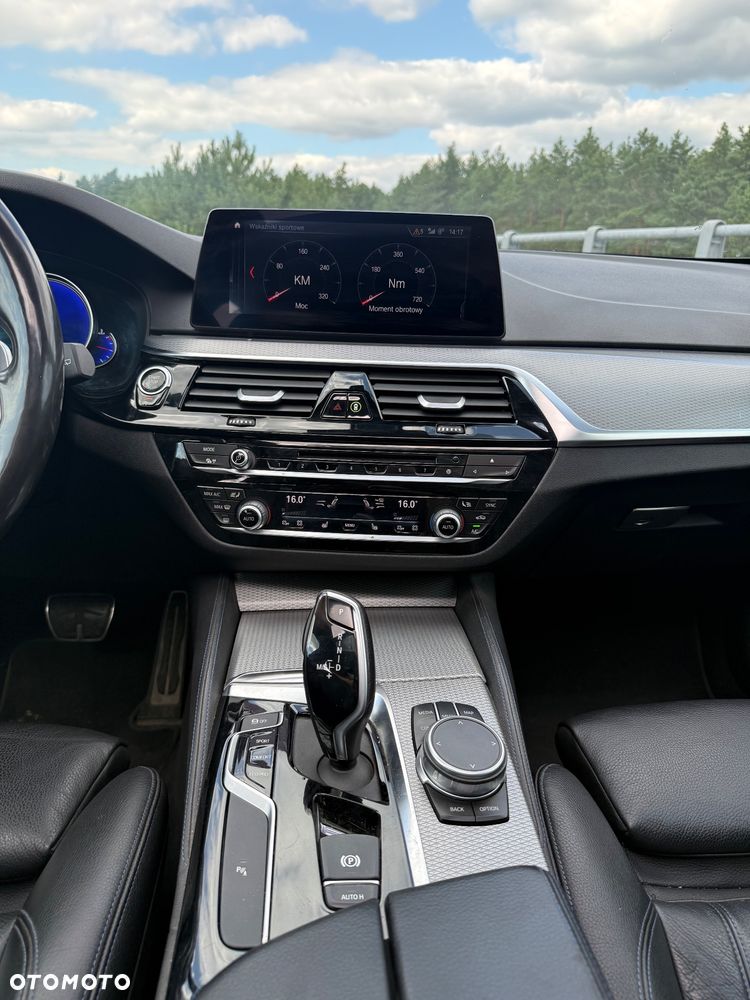 BMW Seria 5 540d xDrive Sport Line - 18